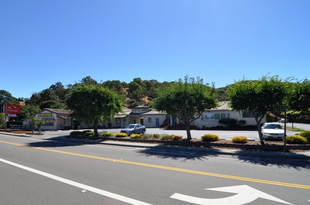 Marinwood Inn & Suites Novato Exterior photo
